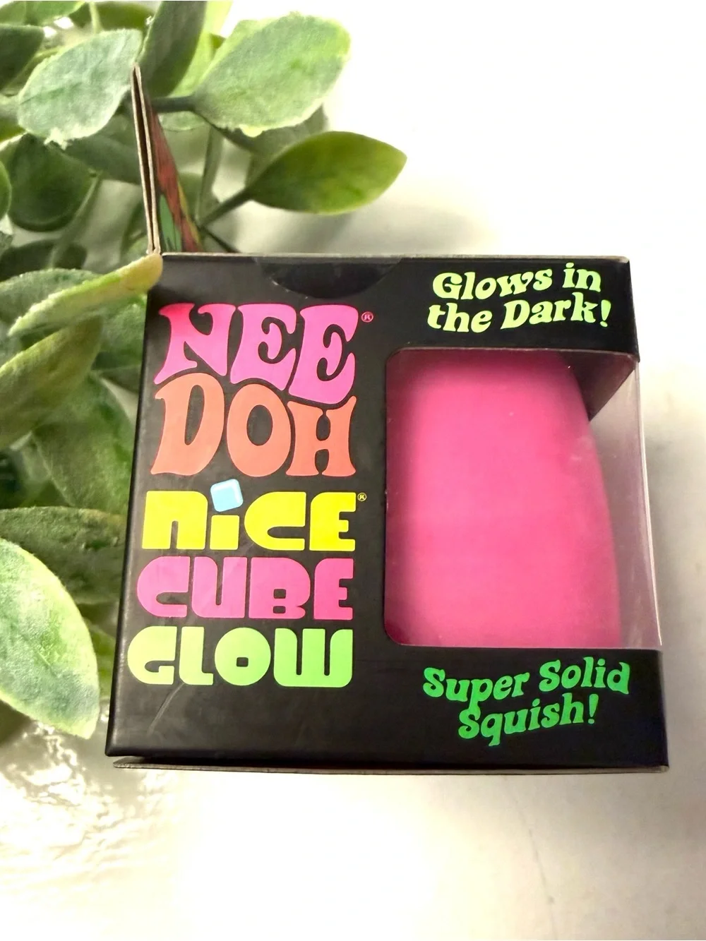 NWT, NeeDoh Nice Cube Glow